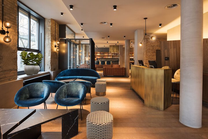 Guest Lobby