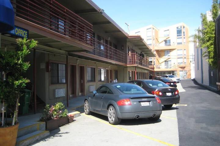 Property Grounds 17 of 29