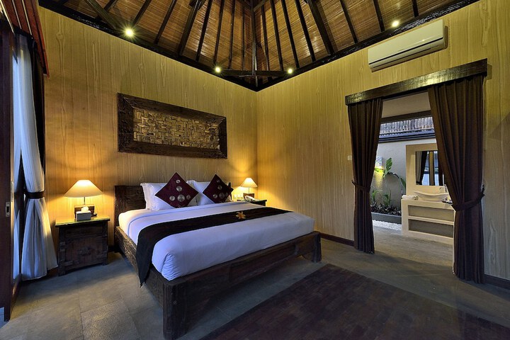 Room 3 of 54