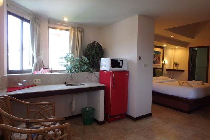 Room 13 of 31