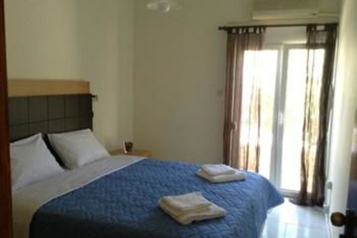 Room 8 of 13