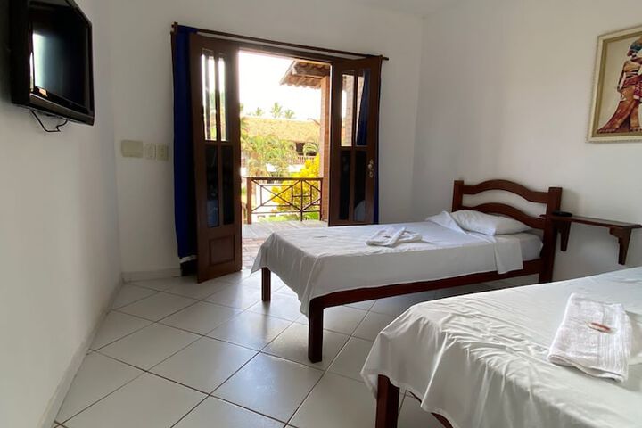 Room 4 of 11