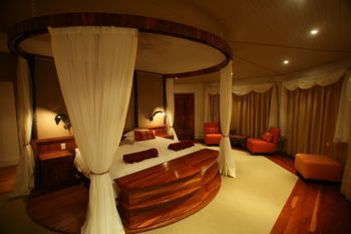 Room 7 of 17