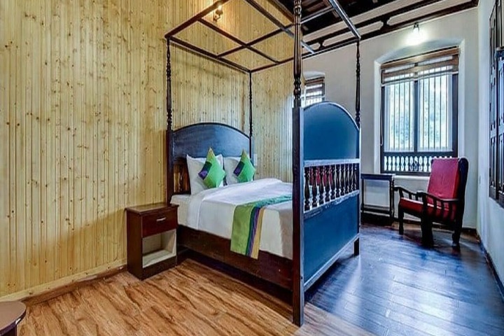 Room 6 of 6