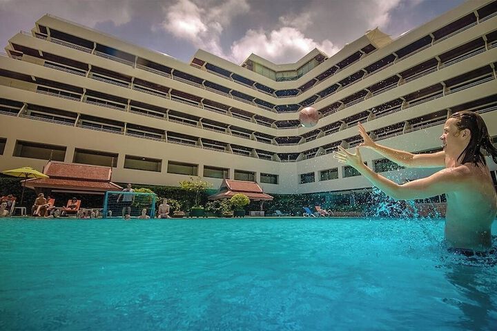 Pool 88 of 143