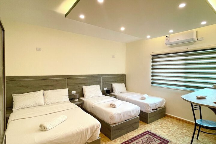 Room 18 of 39