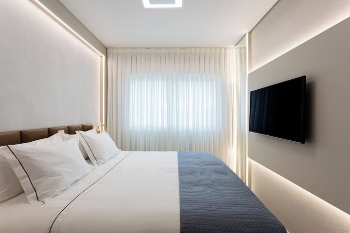 Room 35 of 90