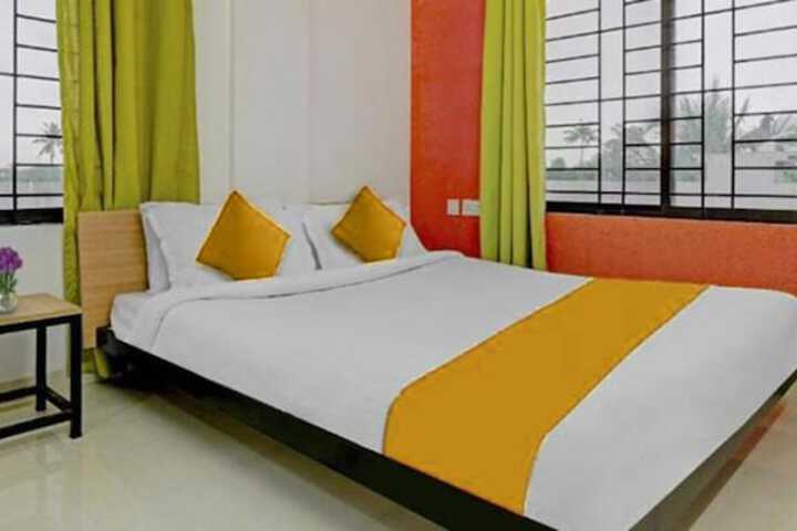 Room 11 of 22