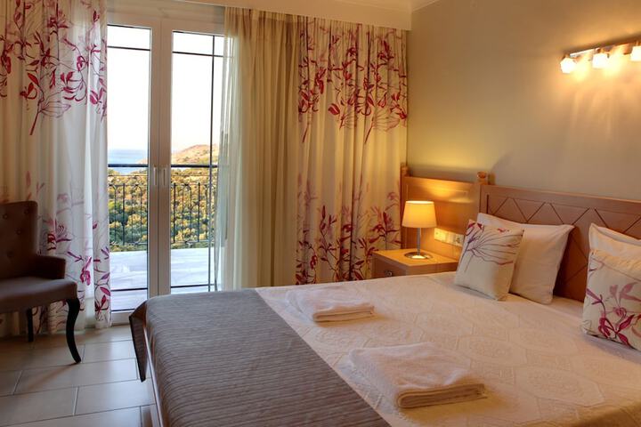 Room 14 of 72