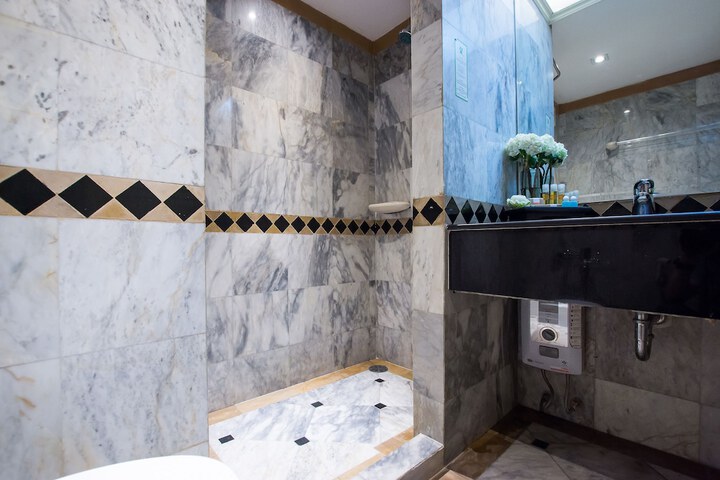 Bath Interior