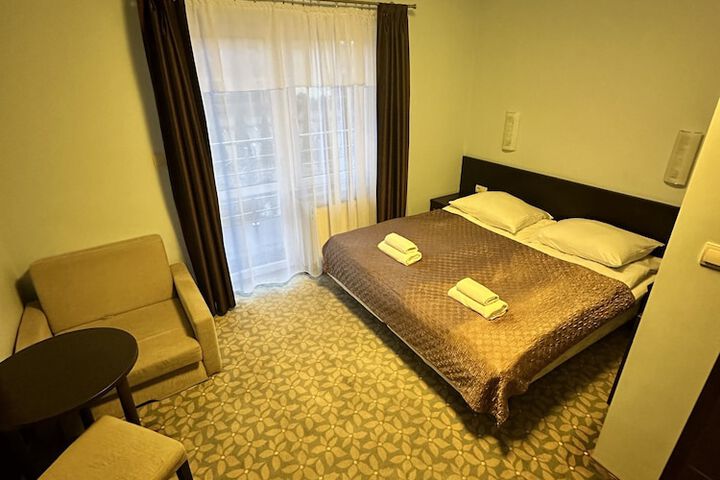 Room 22 of 110