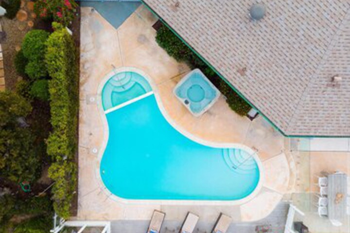 Pool 25 of 45