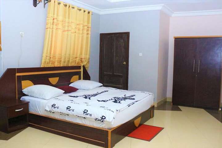 Room 26 of 26