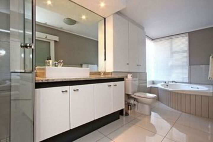 Room 2 of 11