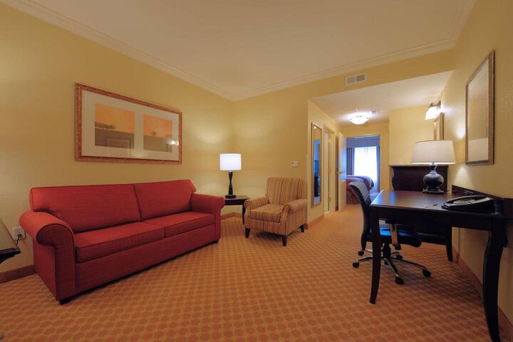 2 Queen Beds (4 of 6)
