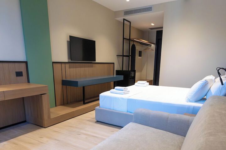 Room 19 of 62