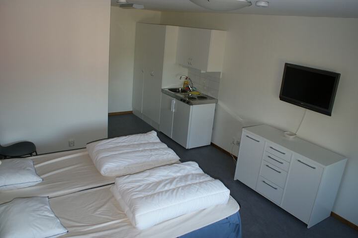Room 6 of 45
