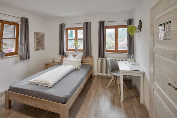 Room 10 of 56