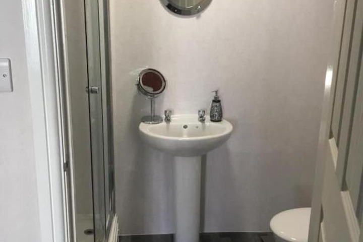 Room 25 of 32