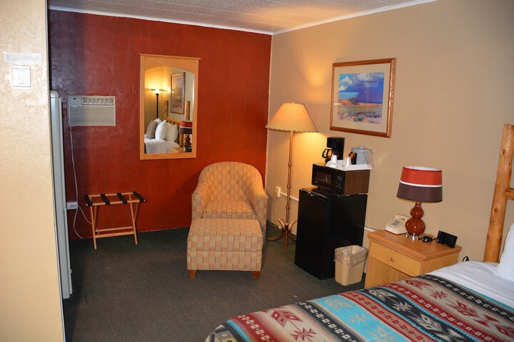 Room 32 of 96