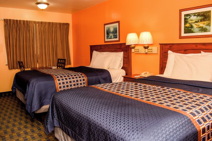 Room 8 of 36