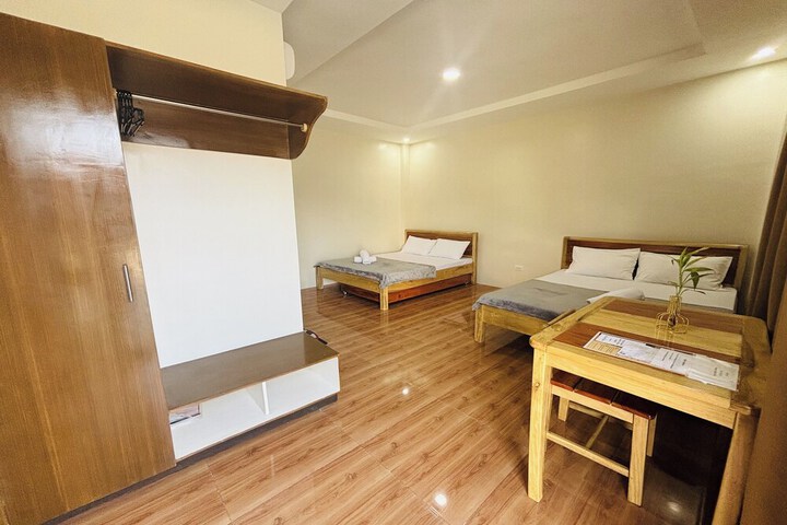 Room 6 of 34