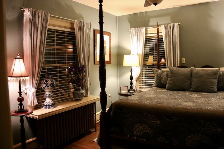 Room 28 of 89