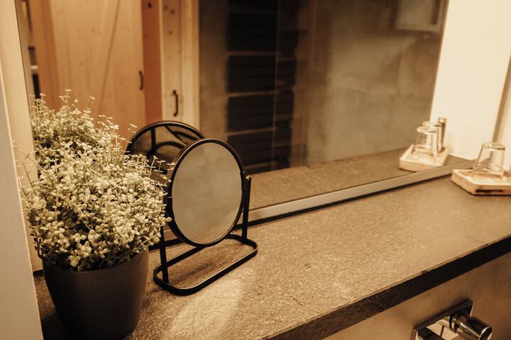 Room 43 of 64