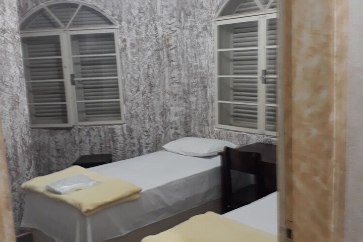 Room 38 of 98