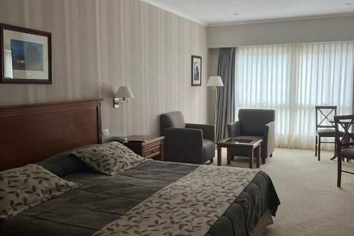 Room 5 of 14