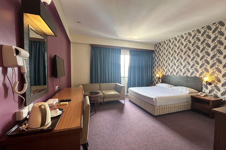 Room 48 of 75