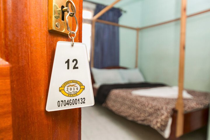 Room 11 of 31