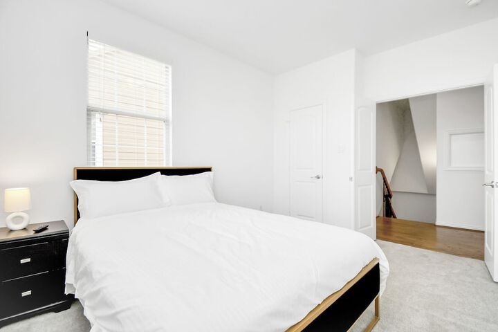 Room 6 of 56
