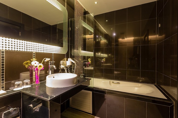Bath Interior