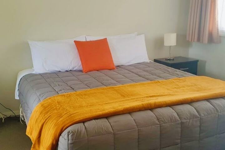 Room 12 of 65