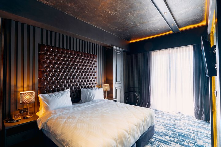 Room 51 of 199