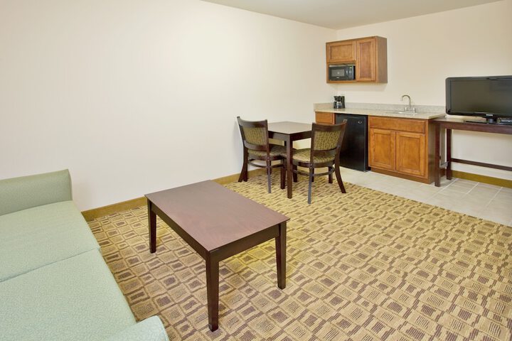 Room 4 of 56