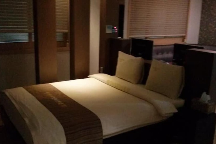 Room 22 of 52