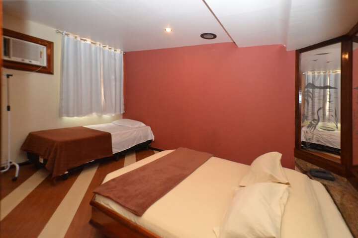 Room 14 of 25