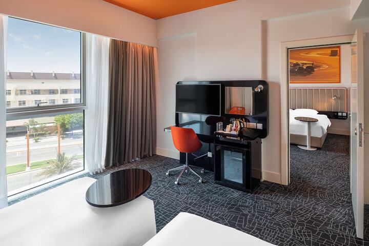 Room 20 of 111