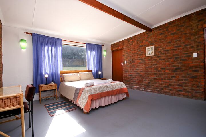 Room 30 of 85