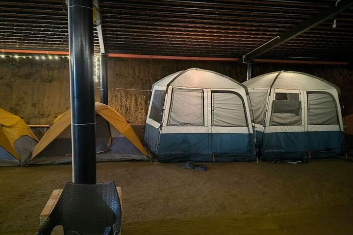 Room 2 of 18