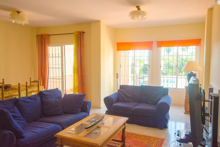 Room 2 of 11