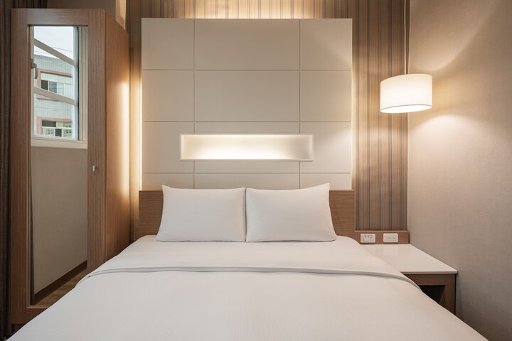 Room 20 of 59