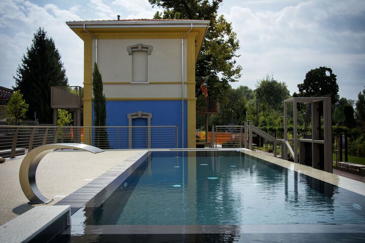 Pool 38 of 62