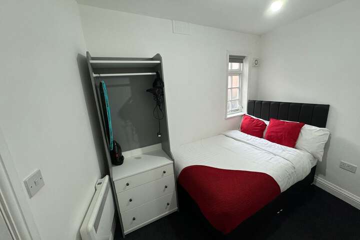 Room 8 of 24