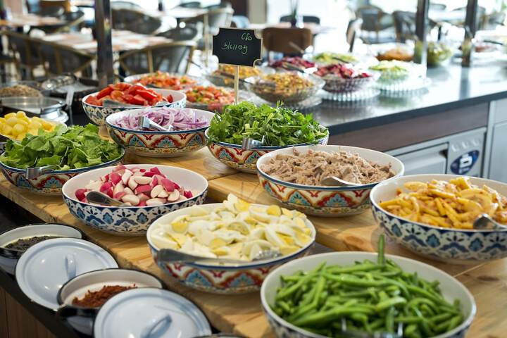 Dining 59 of 78