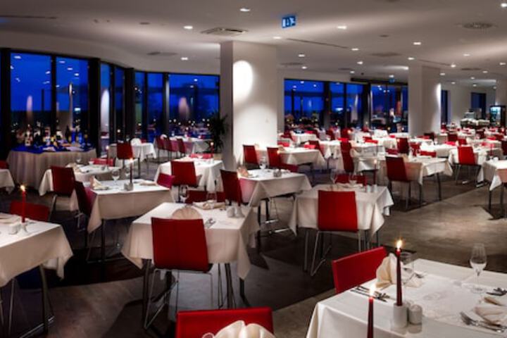 Dining 50 of 68