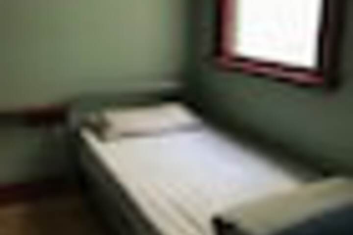 Room 17 of 135