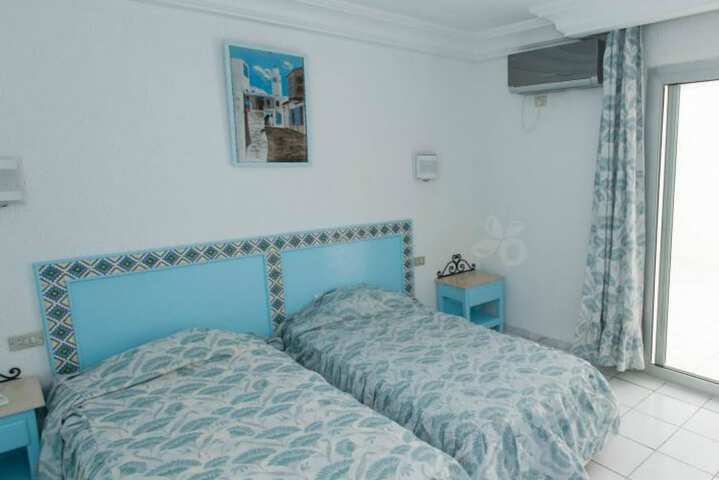 Room 12 of 60
